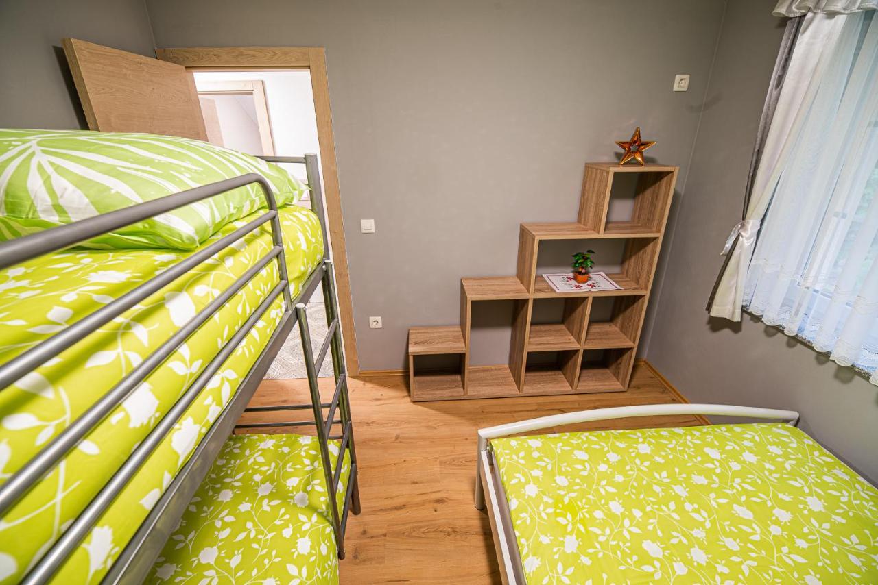 Holiday Home With Hot Tub And Sauna Sabina Rovte ภายนอก รูปภาพ