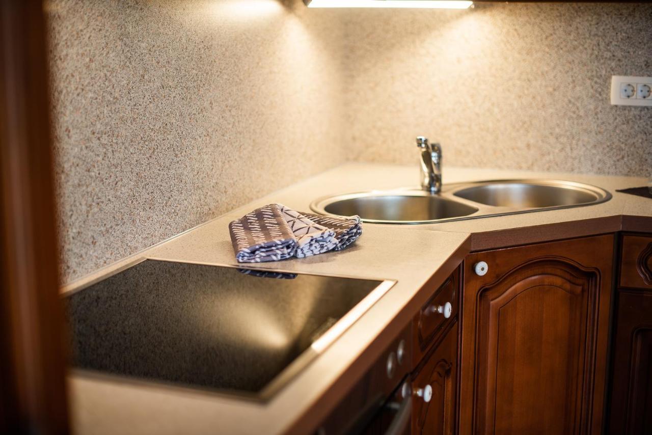 Holiday Home With Hot Tub And Sauna Sabina Rovte ภายนอก รูปภาพ
