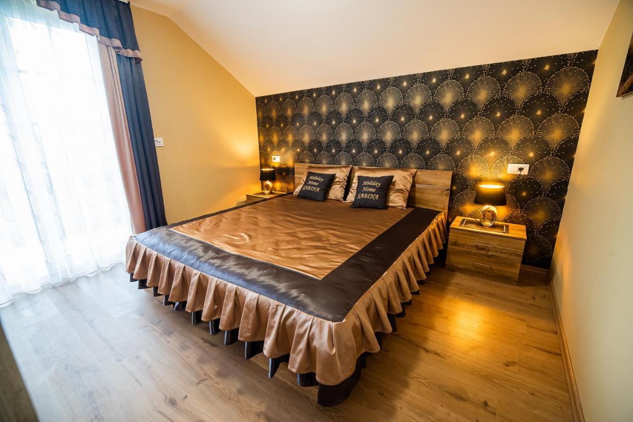 Holiday Home With Hot Tub And Sauna Sabina Rovte ภายนอก รูปภาพ