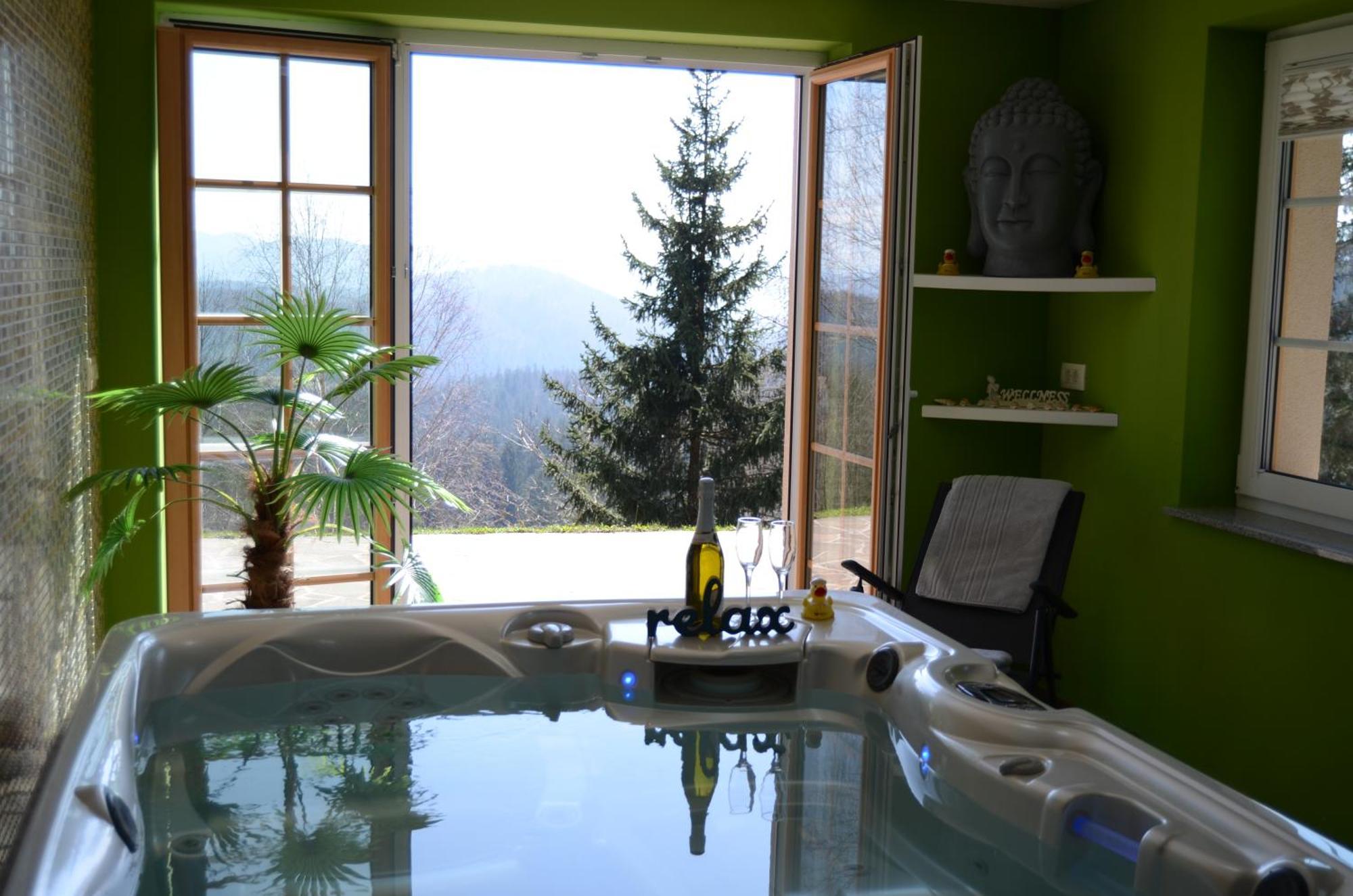 Holiday Home With Hot Tub And Sauna Sabina Rovte ภายนอก รูปภาพ