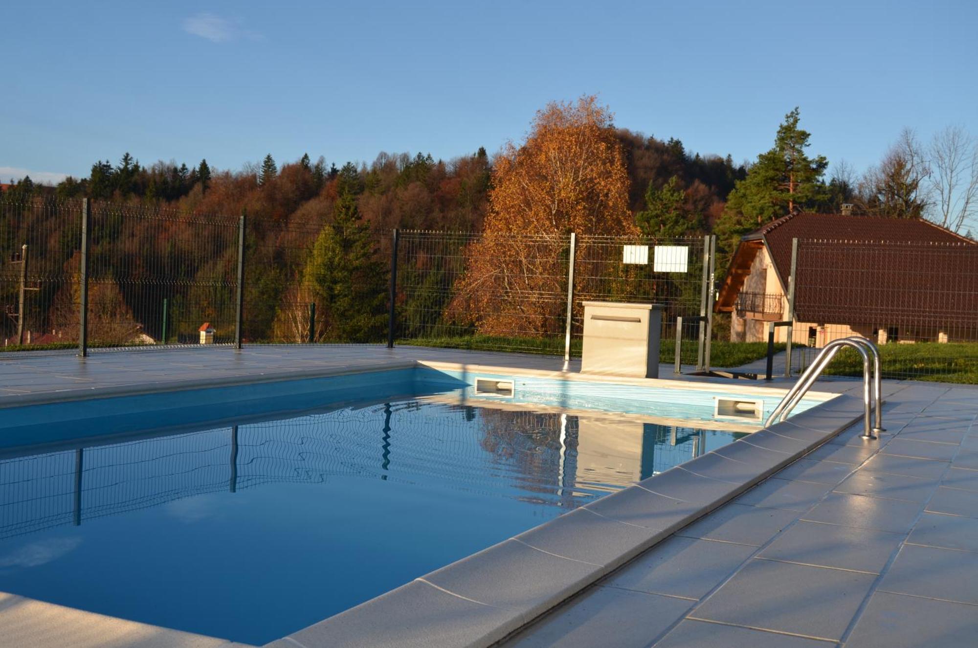 Holiday Home With Hot Tub And Sauna Sabina Rovte ภายนอก รูปภาพ