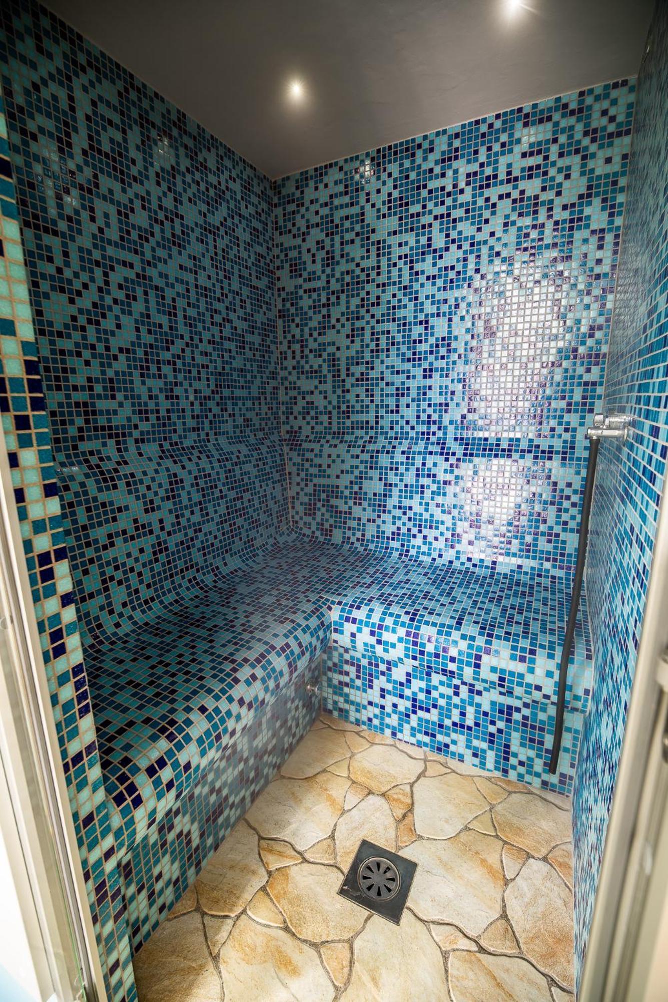 Holiday Home With Hot Tub And Sauna Sabina Rovte ภายนอก รูปภาพ