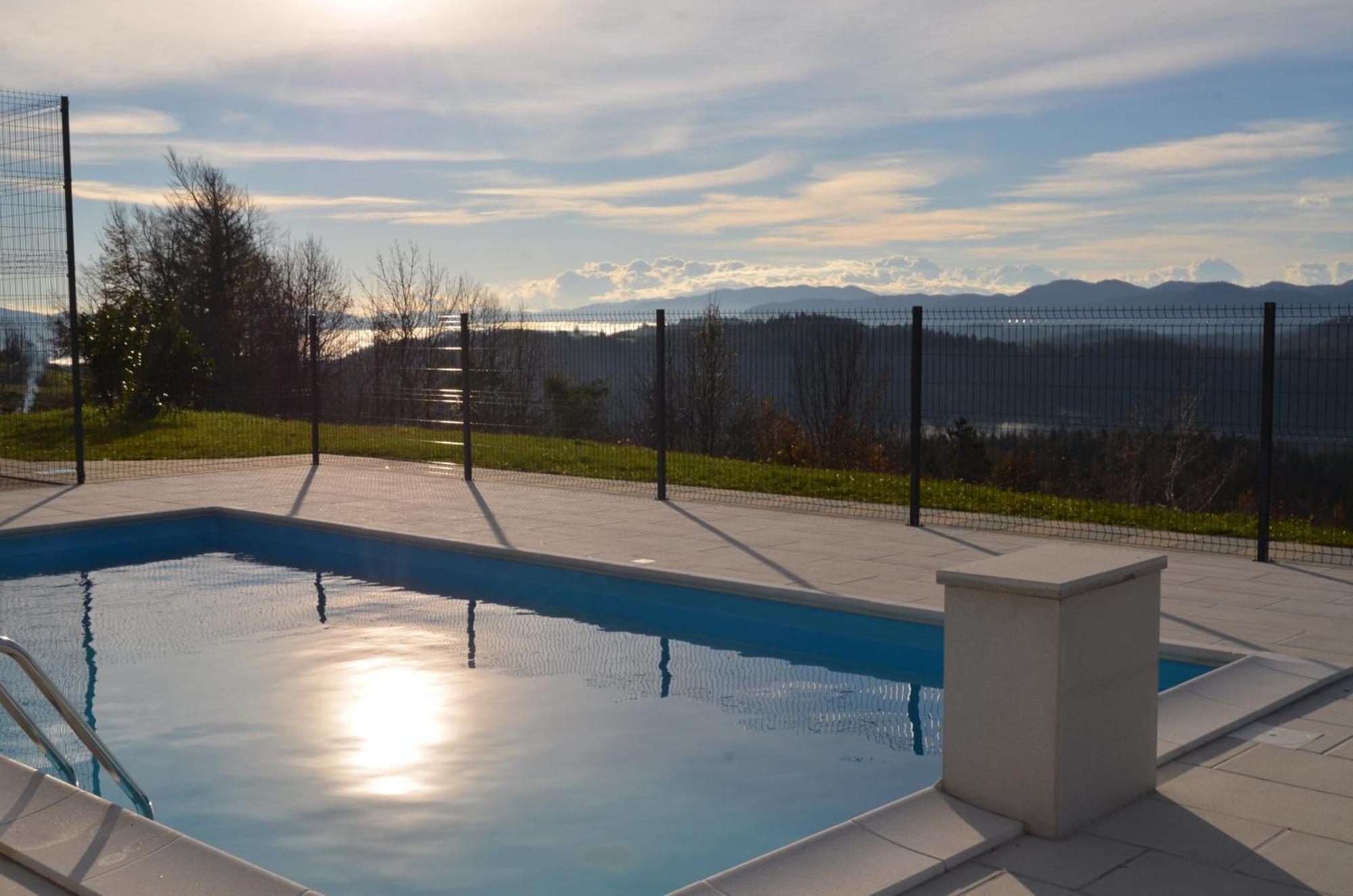 Holiday Home With Hot Tub And Sauna Sabina Rovte ภายนอก รูปภาพ
